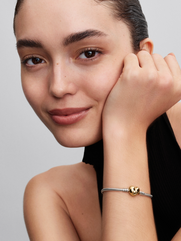 Браслет Moments "Сердце" из серебра с замком в Pandora Shine