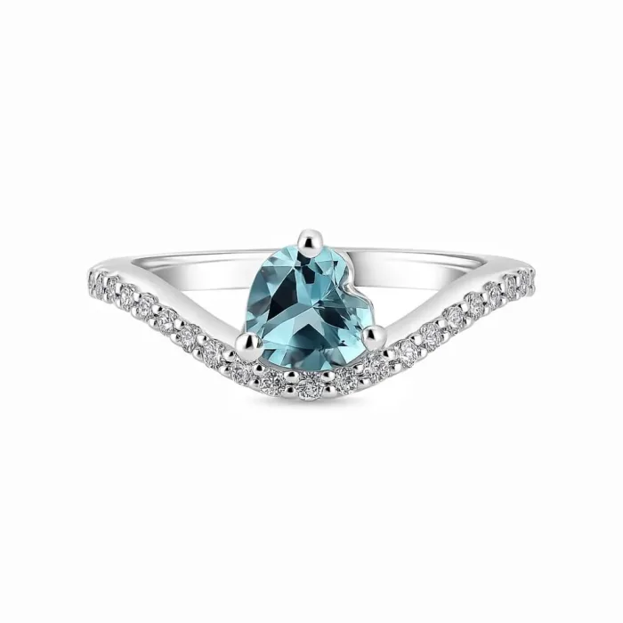 Кольцо из серебра с топазом Sky Blue и фианитами